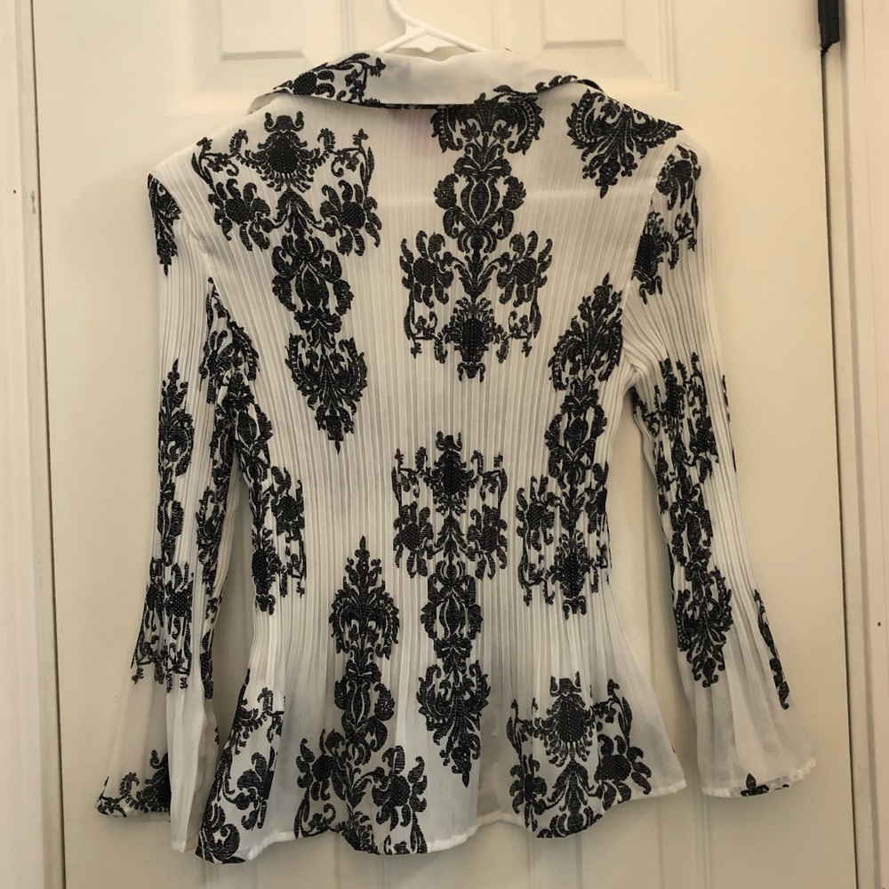 Patterned Button Up Shirt - Picture 6 of 6